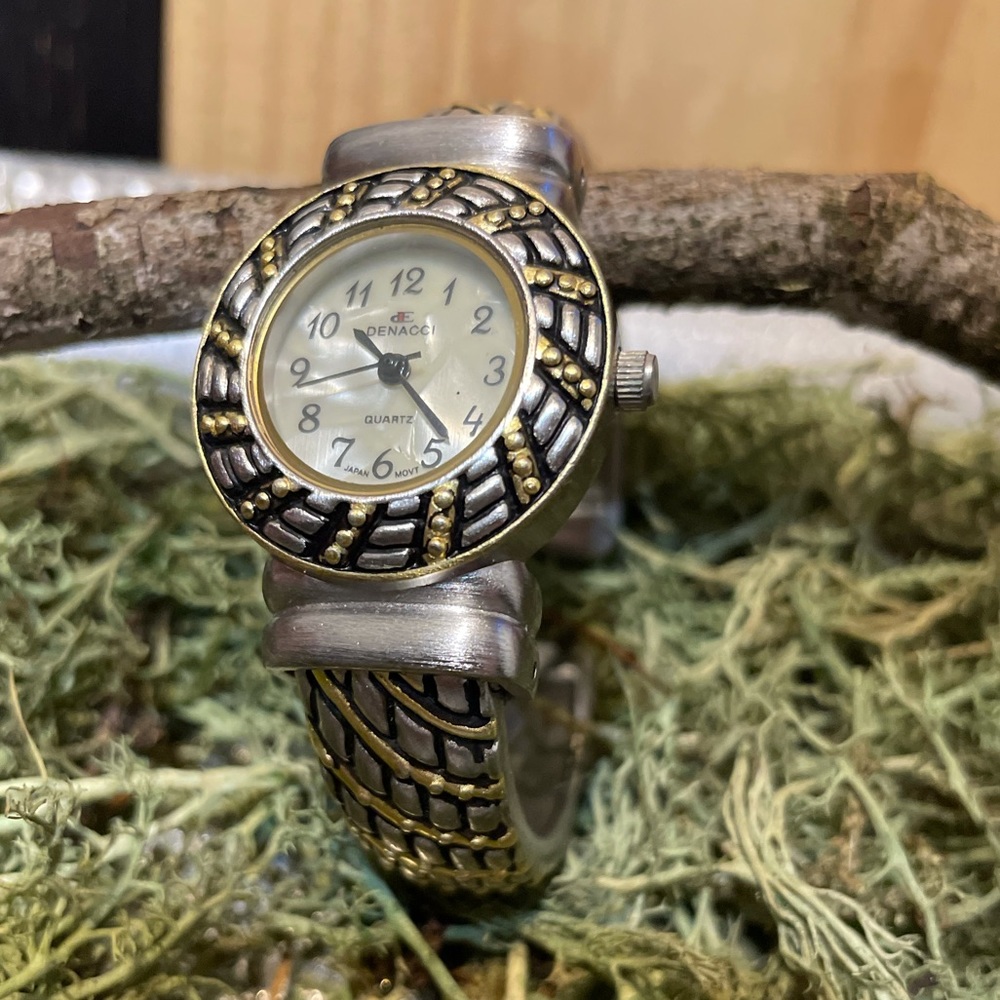 Denacci watch